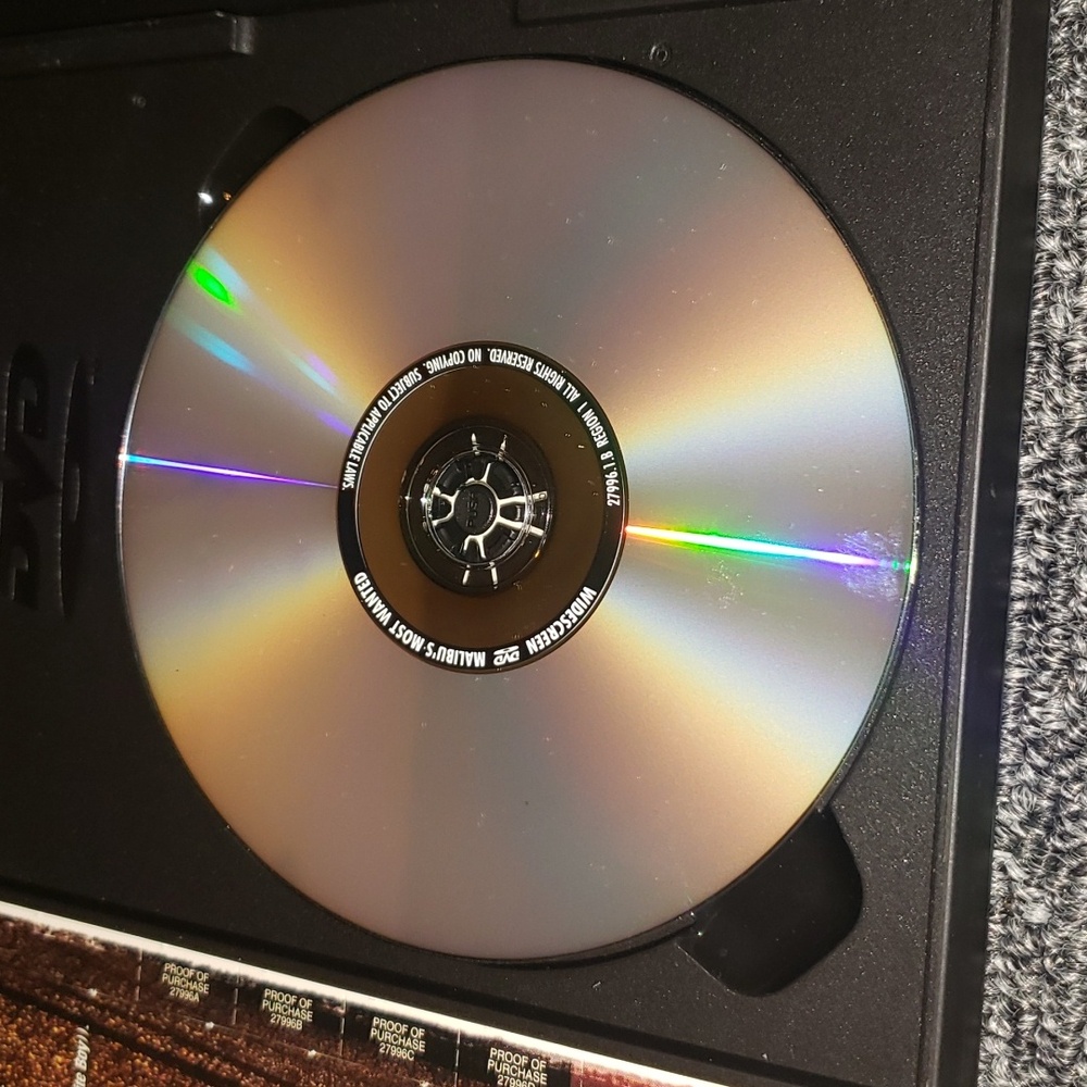 Multiple DVD's - Picture 4 of 15